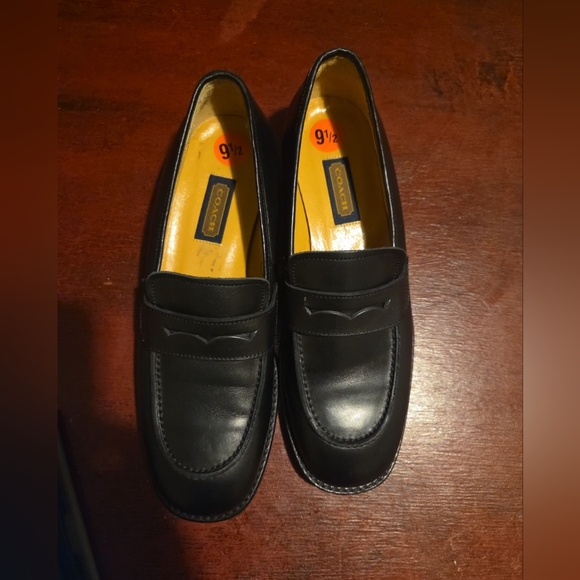 Coach Women's Black Leather Slip-On Loafers Size 9.5 - Picture 4 of 6